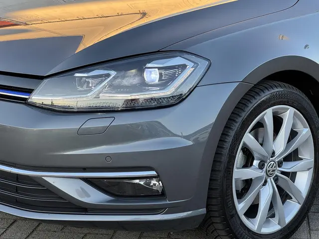 Volkswagen Golf 1.5 TSI Highline 2019 Benzine 14