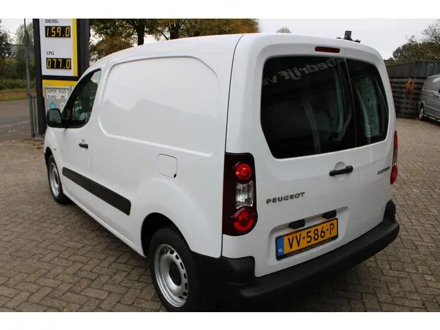 Peugeot Partner 120 1.6 HDi 75 L1 XR 2016 Diesel 6