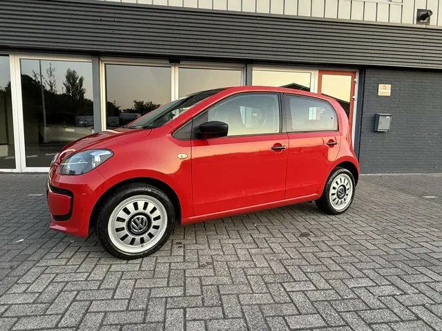 Volkswagen up! 1.0 take up! BlueMotion 2014 Benzine 9