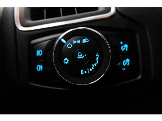 Ford Focus Wagon 1.0 EcoBoost Trend 2014 Benzine 24