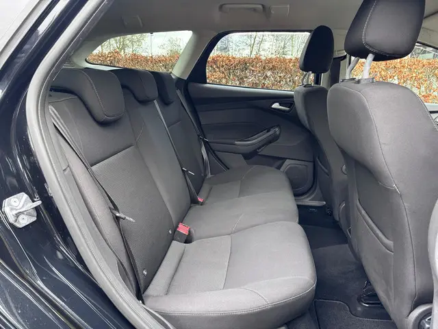 Ford Focus Wagon 1.0 EcoBoost Titanium 2015 Benzine 15