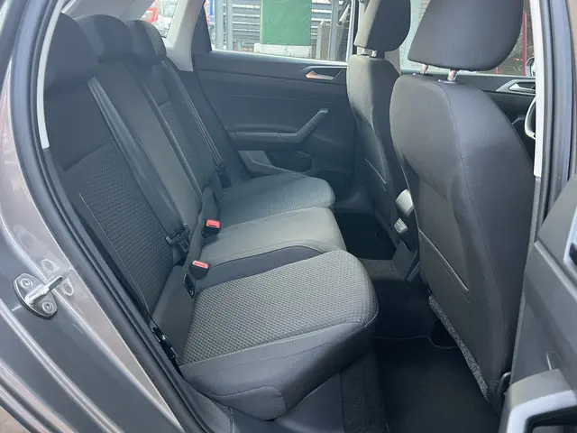 Volkswagen Polo 1.0 MPI Comfortline 2021 Benzine 32