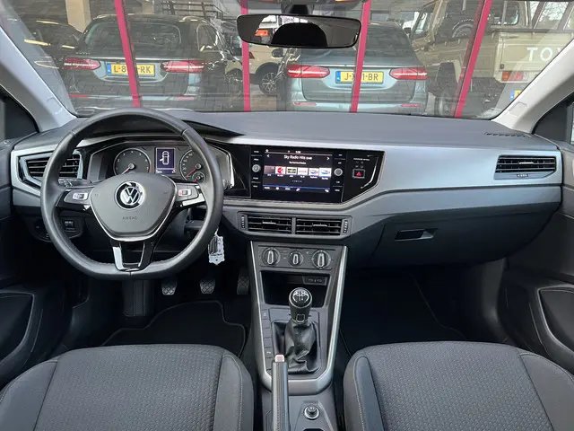 Volkswagen Polo 1.0 MPI Comfortline 2021 Benzine 17