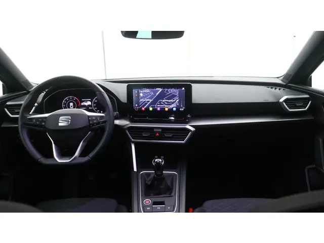 SEAT Leon 1.0 TSI FR Business 2023 Benzine 28