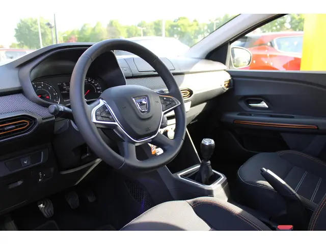 Dacia Sandero Stepway TCe 90 Essential 2022 Benzine 11