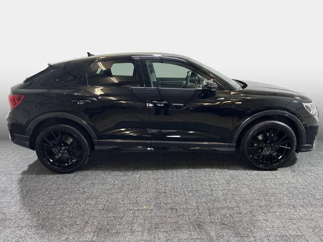 Audi Q3 Sportback 35 TFSI S-Line 2021 Benzine 34