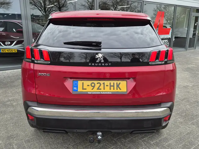 Peugeot 3008 1.2 PureTech Allure 2018 Benzine 13