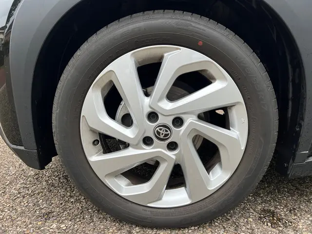 Toyota Aygo X 1.0 VVT-i MT Pulse BTW Auto 2025 Benzine 13