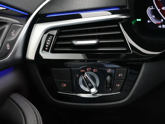 BMW 5 Serie 540i M-SPORT 2022 Benzine 75