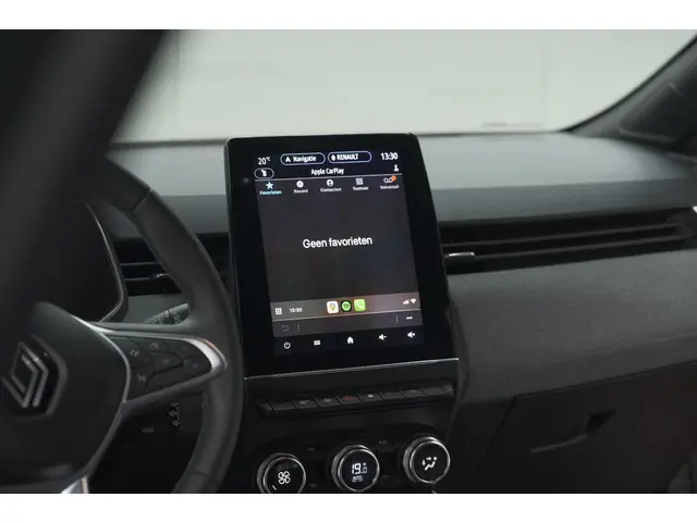 Renault Clio TCe 90 GPF techno 2024 Benzine 62