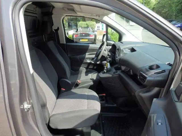 Opel Combo 1.5D L1H1 100 PK AIRO CRUISE PDC 2022 Diesel 11