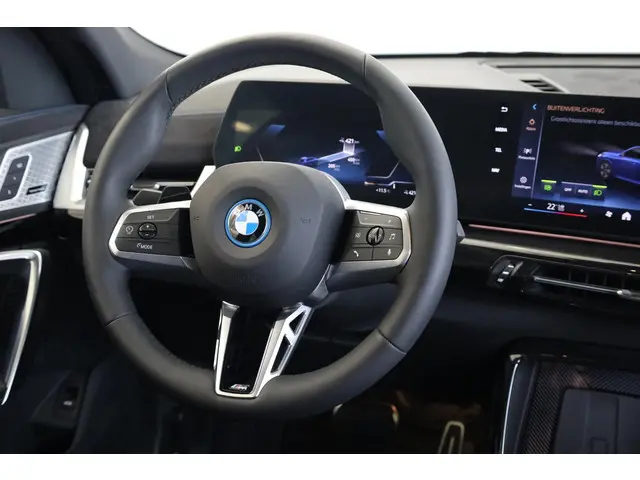 BMW iX2 eDrive20 2025 Elektrisch 18