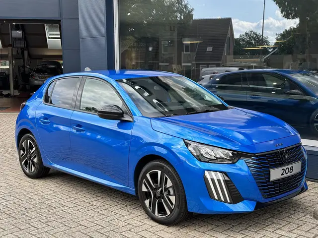 Peugeot 208 1.2 Turbo 100 PK Allure 2025 Benzine 9