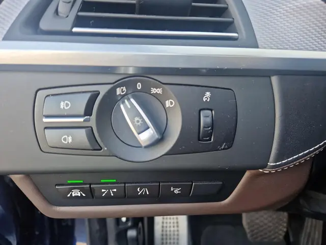 BMW 6 Serie Cabrio 650xi High Executive 2013 Benzine 38