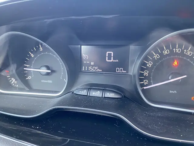 Peugeot 208 1.2 PureTech Blue Lease Active 2018 Benzine 18