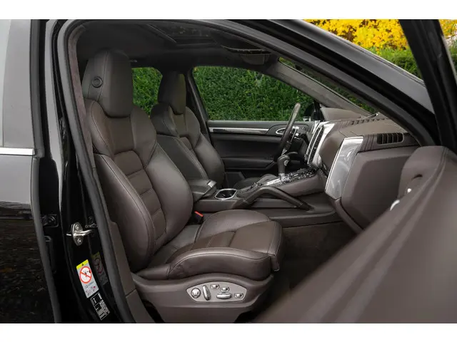 Porsche Cayenne 4.8 Turbo S 2014 Benzine 10