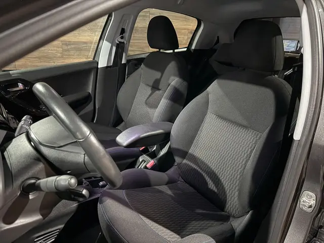 Peugeot 208 1.2 PureTech | Signature |NAP | 2019 Benzine 3