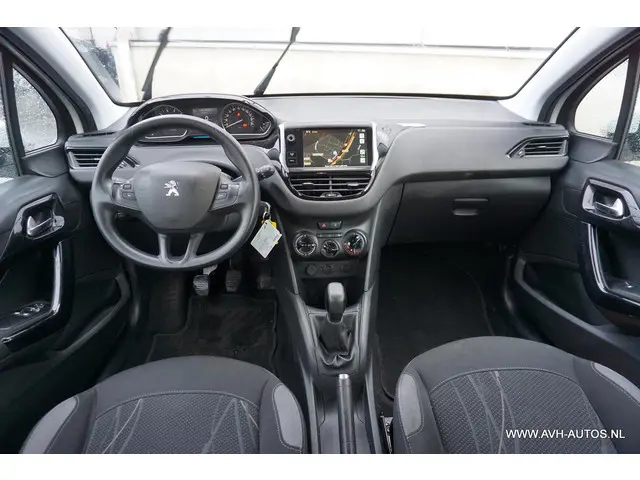 Peugeot 208 1.2 VTi Urban Soul 2013 Benzine 5