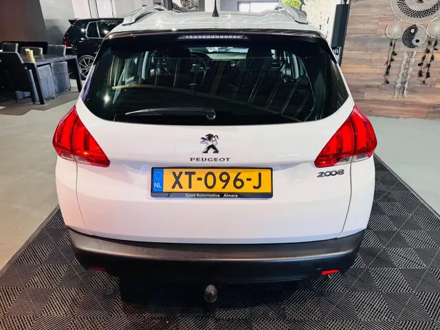 Peugeot 2008 1.2 PureTech Blue Lease 2014 Benzine 10