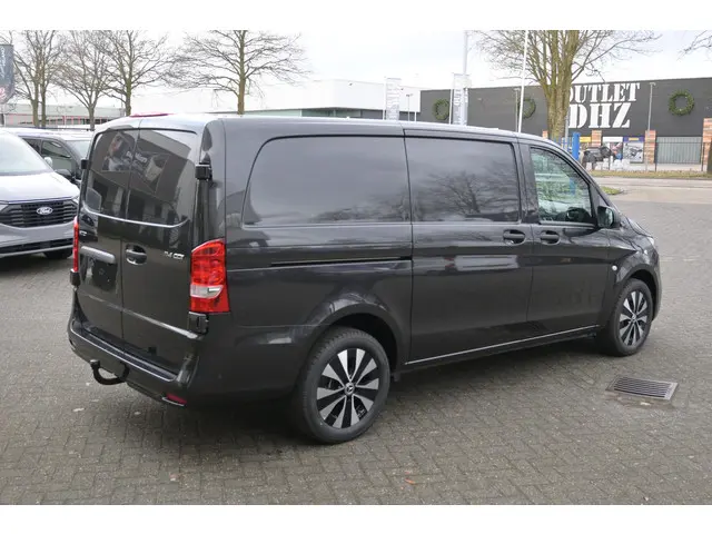 Mercedes-Benz Vito 3