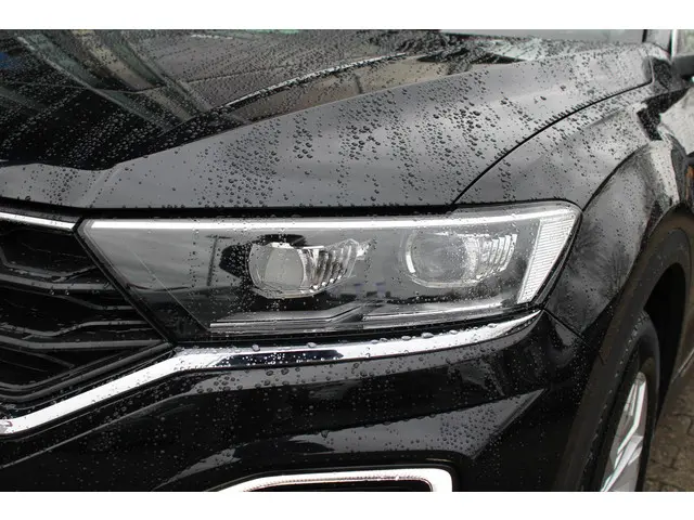 Volkswagen T-Roc 1.5 TSI Sport 2020 Benzine 35