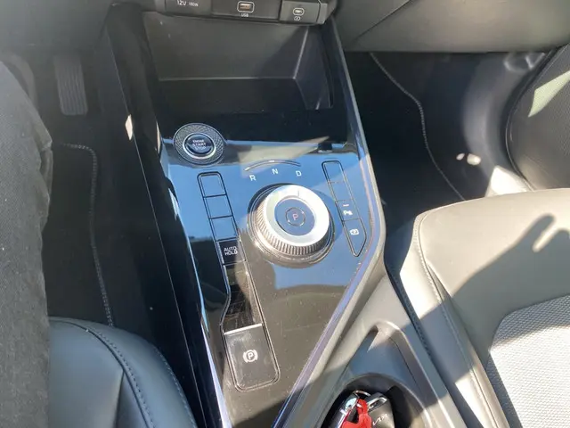 Kia Niro 1.6 GDi Hybrid DynamicLine 2024 Hybride Benzine 8