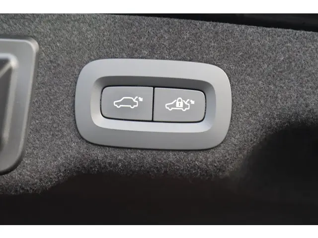 Volvo S90 2.0 T5 AUT. 250PK INSCRIPTION 2018 Benzine 41