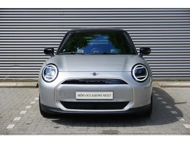 MINI 3-Deurs 3