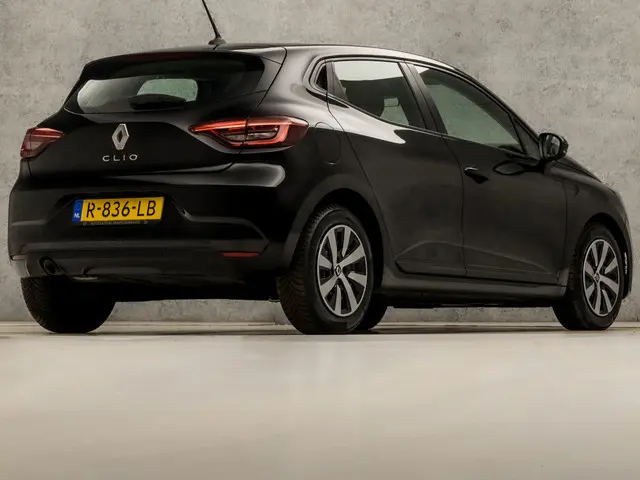 Renault Clio 1.0 TCe 90 Equilibre Sport 2022 Benzine 5