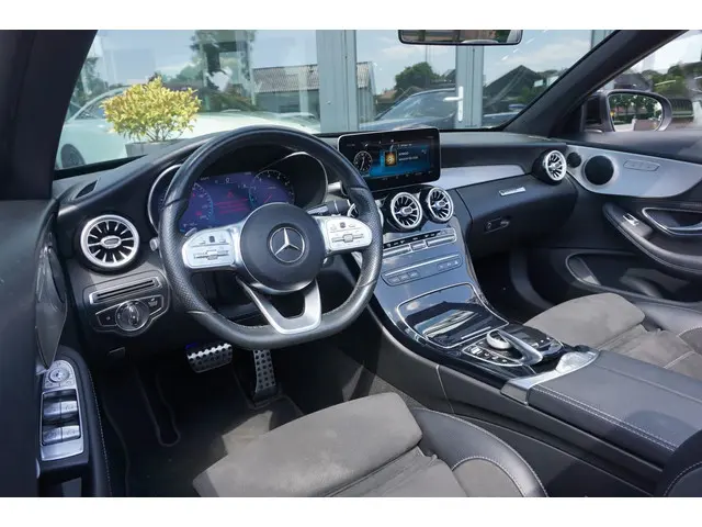 Mercedes-Benz C-Klasse Cabrio 180 AMG 2020 Benzine 9