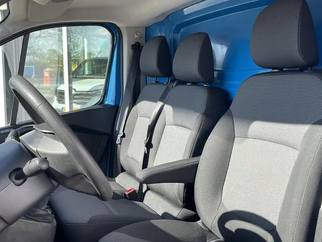 Renault Trafic 1.6 dCi 95 T27 L1H1 Comfort 2020 Diesel 6