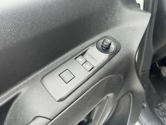 Opel Combo 1.5D L1H1 Edition 2019 Diesel 16