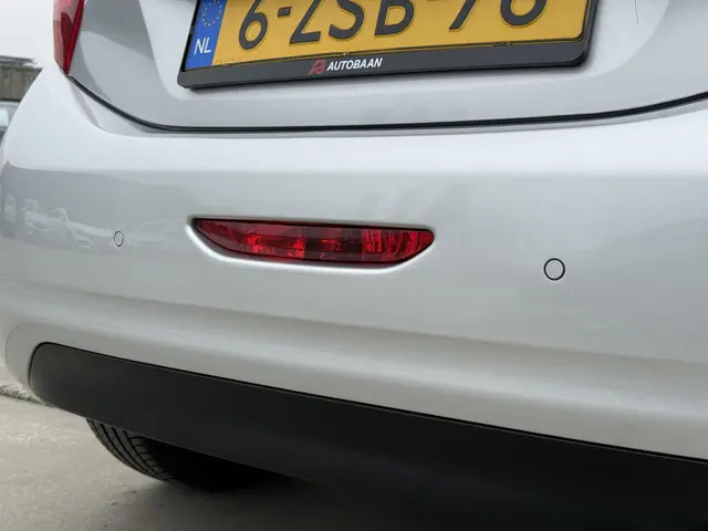 Peugeot 208 1.2 PureTech Style Pack 2015 Benzine 24