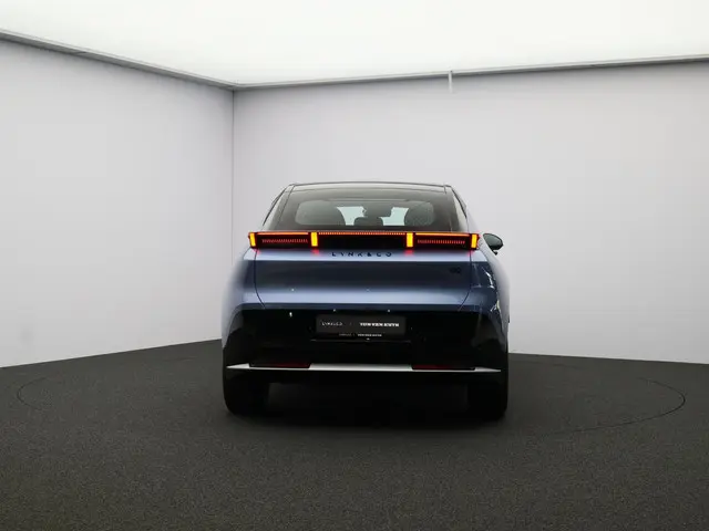 Lynk & Co 02 Core 66 kWh 2025 Elektrisch 26
