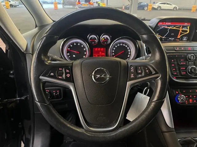 Opel Zafira Tourer 1.4 Business+ 2014 Benzine 15