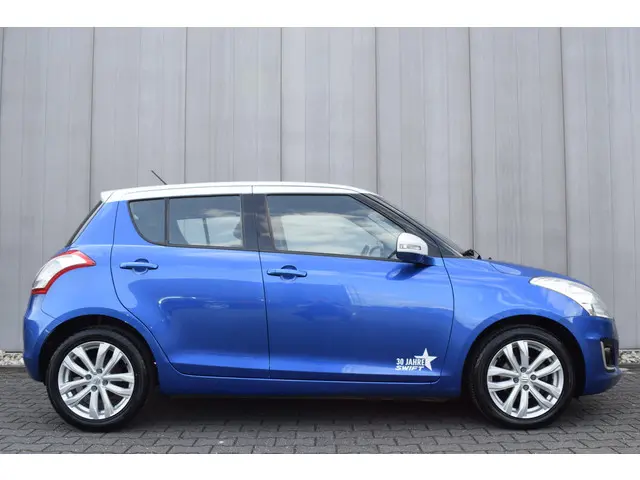Suzuki Swift 1.2 Bandit EASSS 5Drs 2014 Benzine 4