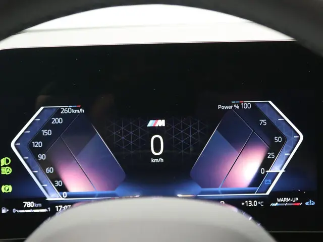 BMW 1 Serie 120 2025 Benzine 17