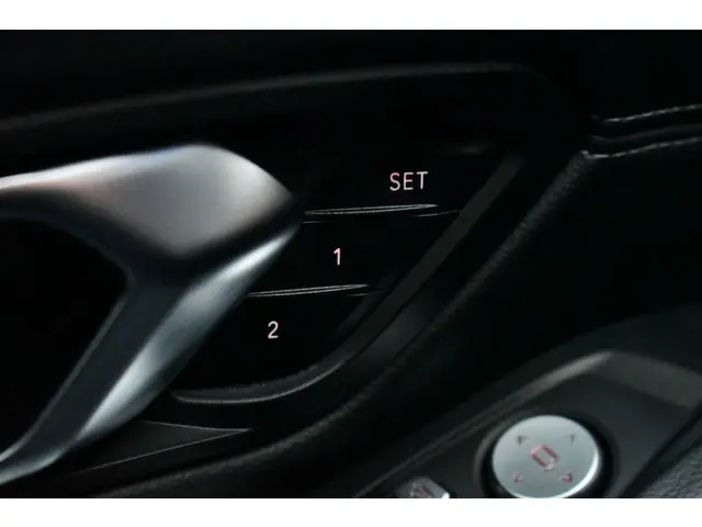 BMW 3 Serie 330d M-Sport Pro 2023 Diesel 12