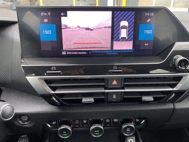 Citroën C4 1.2 Puretech Feel Pack 2022 Benzine 13
