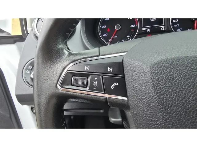 SEAT Ibiza ST 1.0 EcoTSI Style Connect 2015 Benzine 20