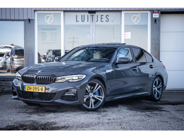 BMW 3 Serie 330i M-Sport 2019 Benzine 20