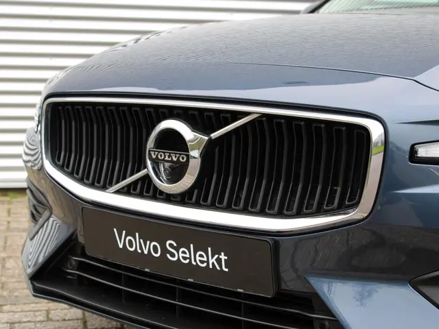 Volvo V60 2.0 B3 Momentum Business 2022 Benzine 8