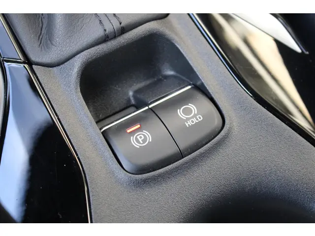 Toyota Corolla 1.8 Hybrid Active 2021 Hybride Benzine 29