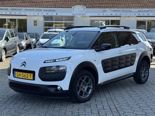 Citroën C4 Cactus 1.2 PureTech Shine 2015 Benzine 2