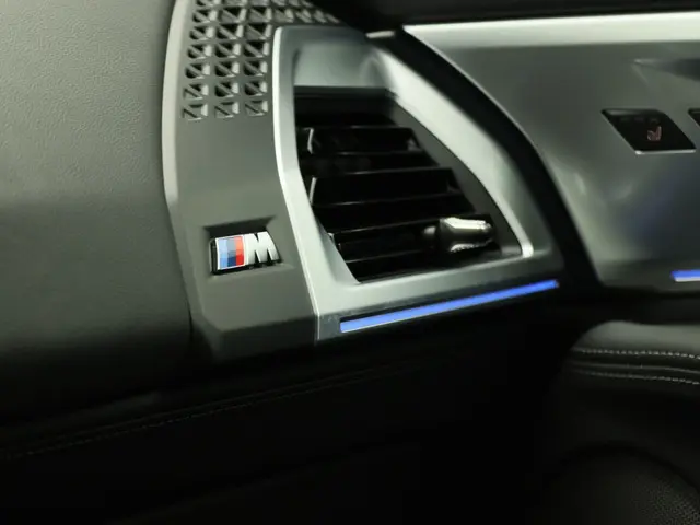 BMW XM PHEV 50e 2025 Hybride Benzine 34