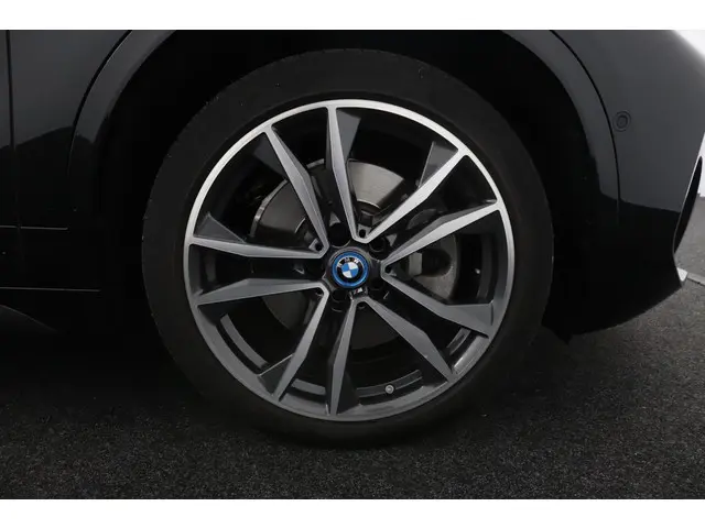 BMW X2 xDrive25e Executive M-Sport 2021 Hybride Benzine 32