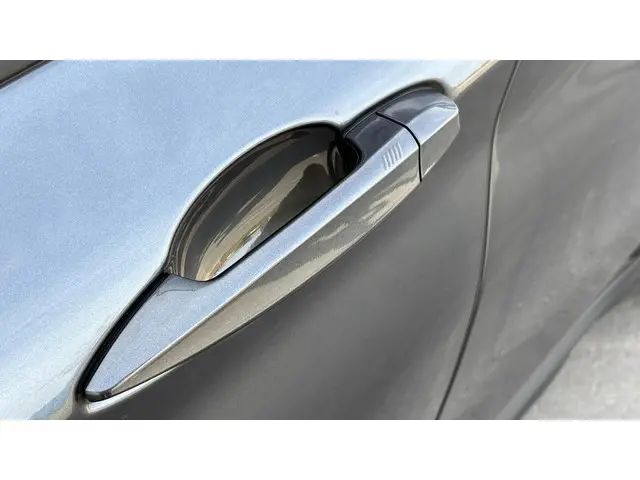 BMW X1 xDrive25e 2021 Hybride Benzine 7