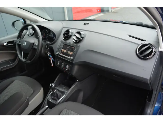 SEAT Ibiza ST 1.0 EcoTSI Style Connect 2016 Benzine 37