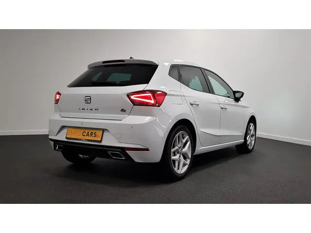 SEAT Ibiza 1.0 TSI 110pk DSG FR 2021 Benzine 4