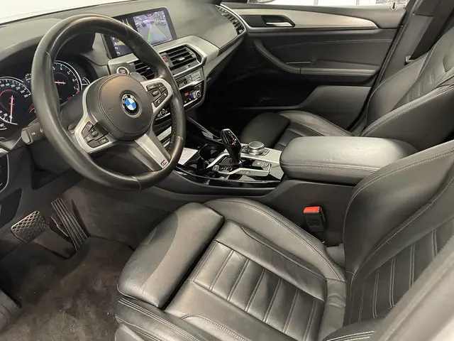 BMW X3 xDrive20i High Executive 2019 Benzine 12
